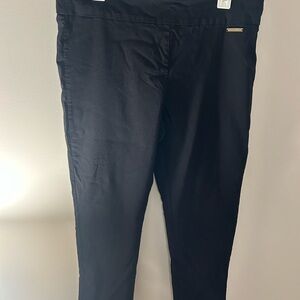 Roz & Ali Black Skinny Pants